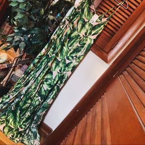 NEW palm maxi m-slit dress 🌿